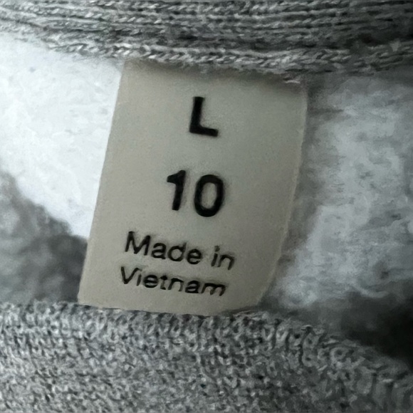 Fear of God Essentials Gray Sweatshirt - Picture 5 of 7